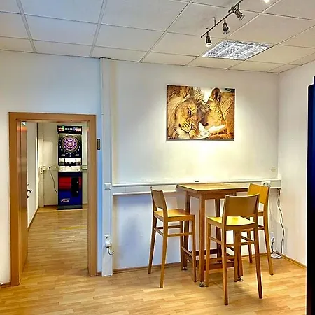 Montagehotel Living@linz 호텔